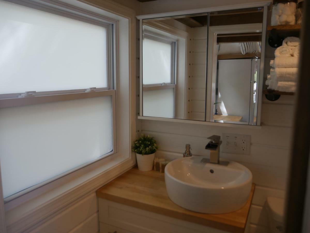 Hygge Tiny Home Hue-Gah Leeds Extérieur photo